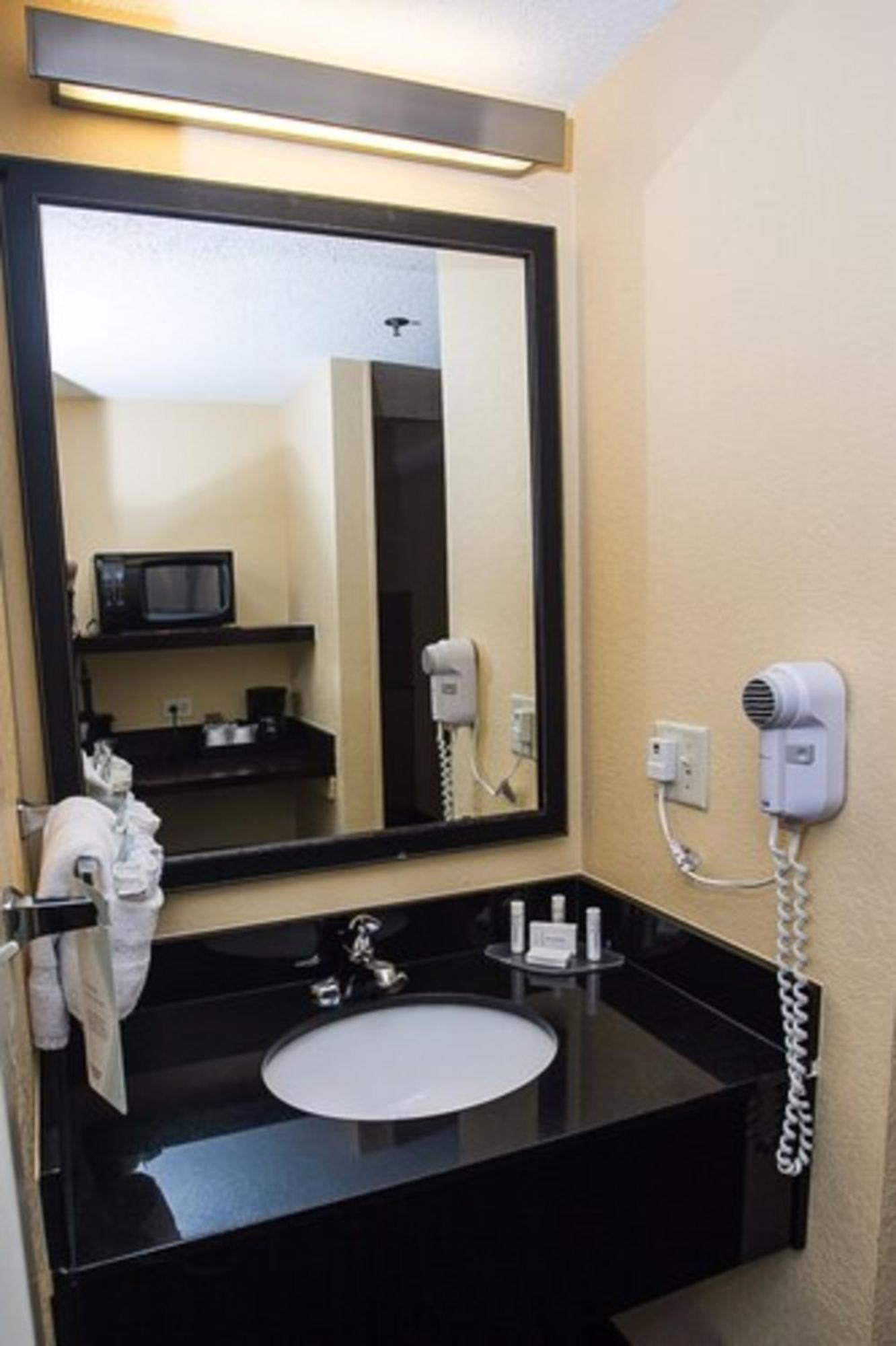 Fairfield Inn & Suites By Marriott Boston Milford Eksteriør billede