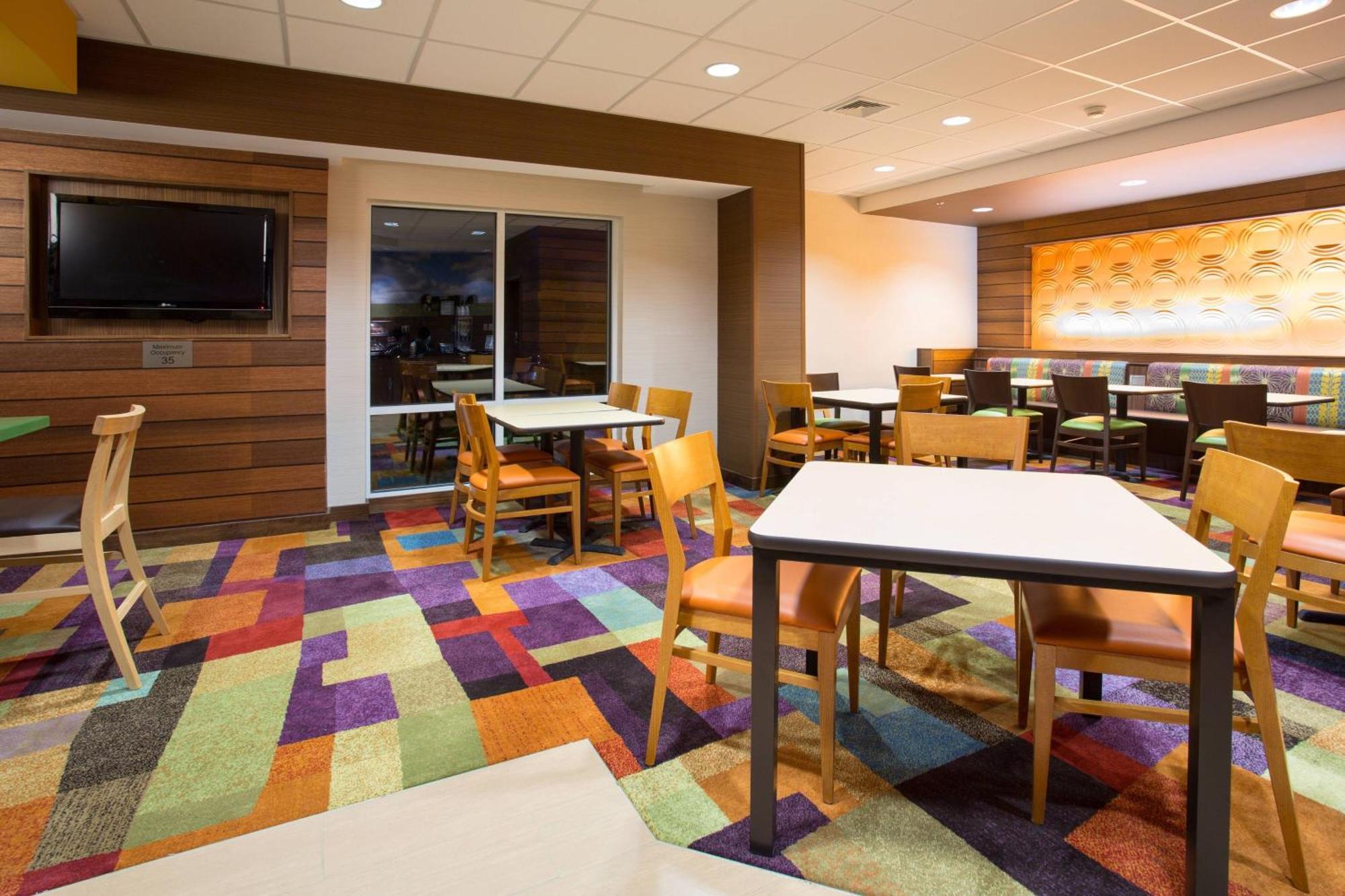 Fairfield Inn & Suites By Marriott Boston Milford Eksteriør billede